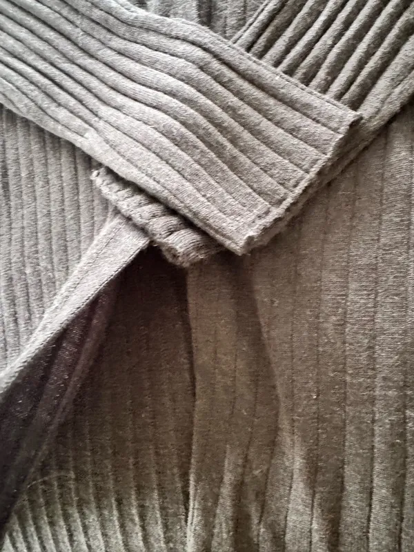 Abercrombie 100% Wool Sweater - Image 2