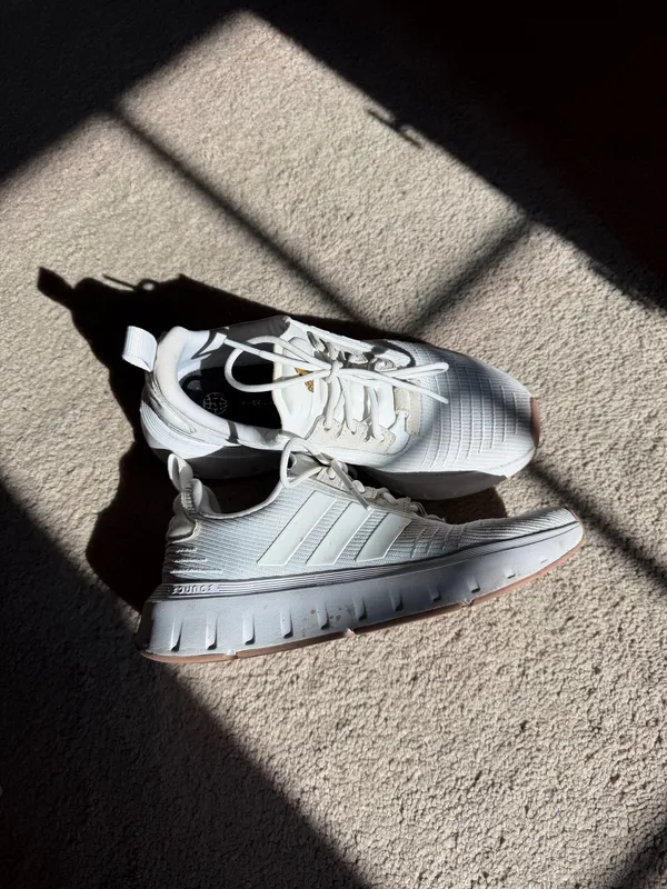 Adidas Swift Run Women’s Sneakers - Image 4