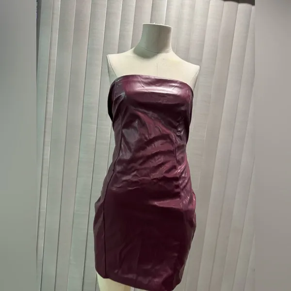AMTIOUS burgundy leather strap dress 🌷 - Image 7