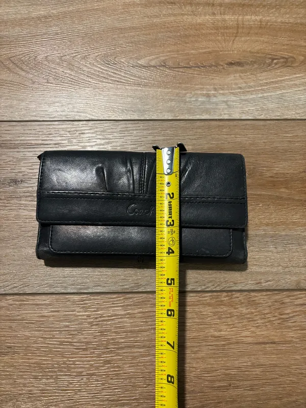 Vintage Coach Black Leather Wallet - Image 8