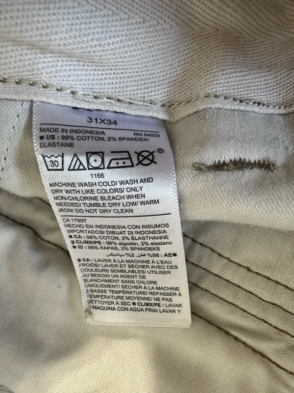 Old Navy Classic Khakis Straight Leg Casual Pants Men's 34”x31” - Image 11