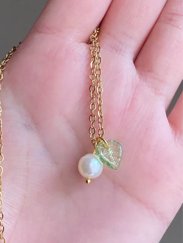 Handmade freshwater pearl & leaf fairy statement necklace🍃 - Image 6