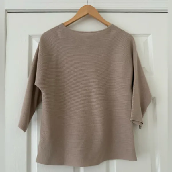 Hennes & Mauritz 3/4 Sleeve Knit Sweater - Image 2