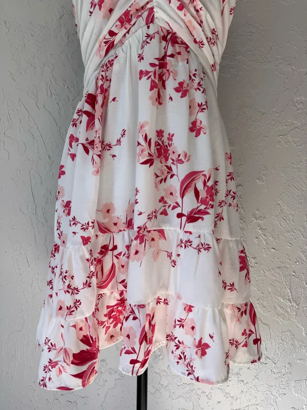 Francesca’s halter floral dress - Image 4