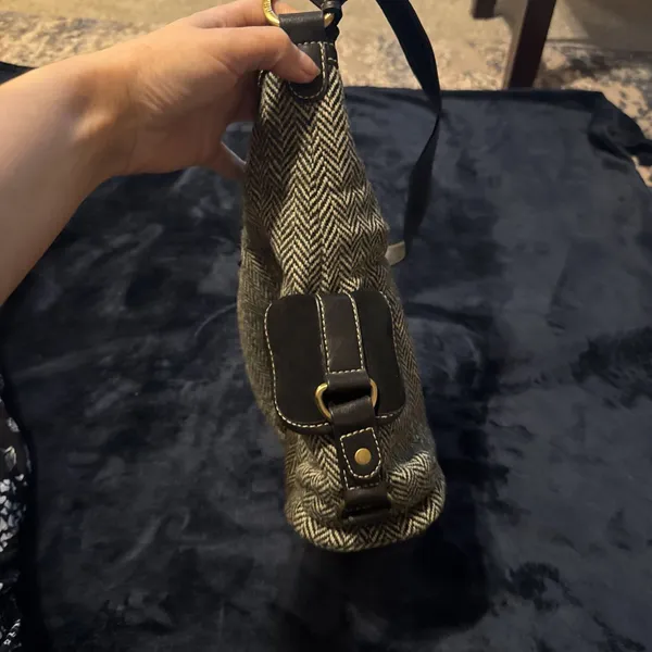 Chaps Black and Gray Herringbone Wool Blend Shoulder Bag - Image 2