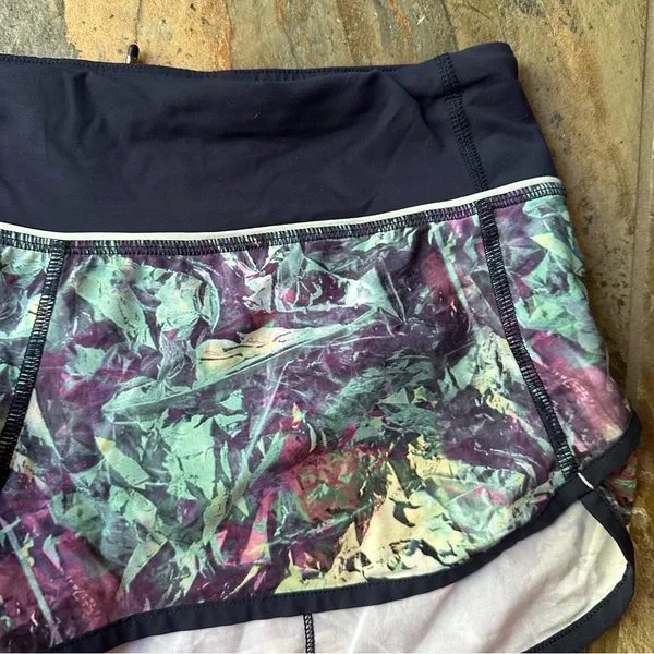 Lululemon Run: Speed Short Stretch Iridescent Multi / Deep Navy Women’s Size 6 - Image 2
