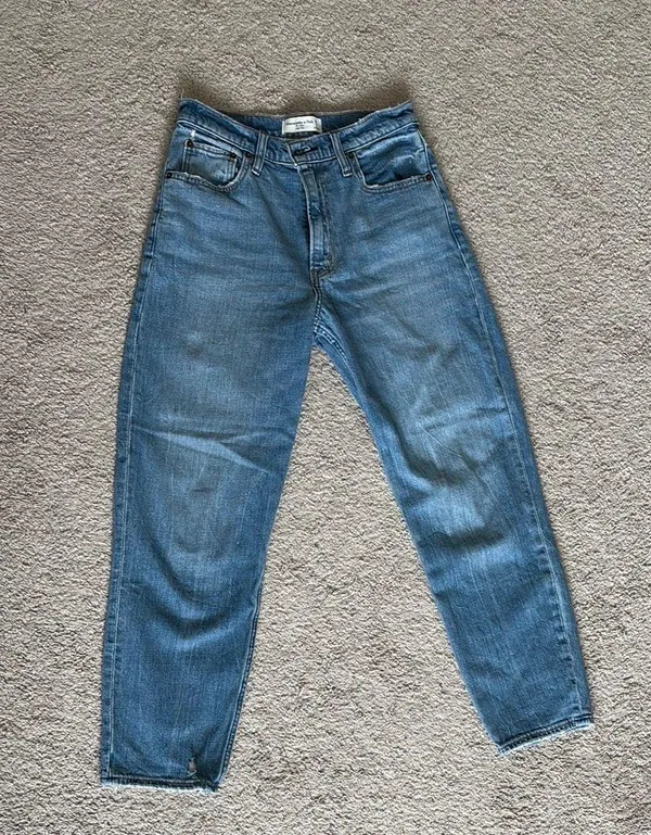 High-Rise Mom Abercrombie Jeans - Image 6