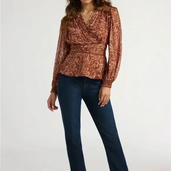 Sofia Jeans Women's Long Sleeve Ruched Waist Top Size‎ Small - Image 6