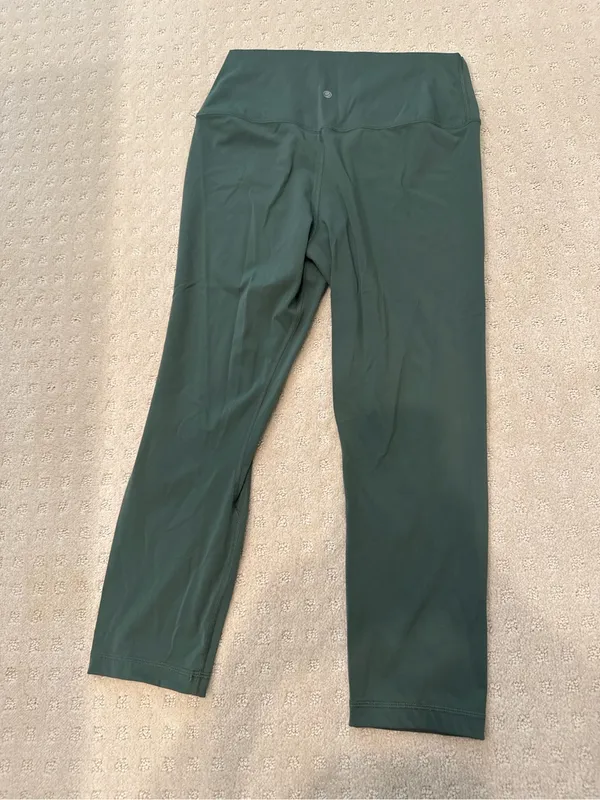 CRZ YOGA 7/8 High Rise Leggings Large Sage Green Cropped - Image 3