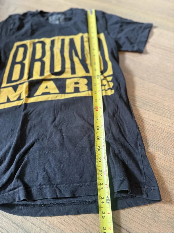Bruno Mars Black & Yellow Tour T-Shirt: Size XS-S - Image 3