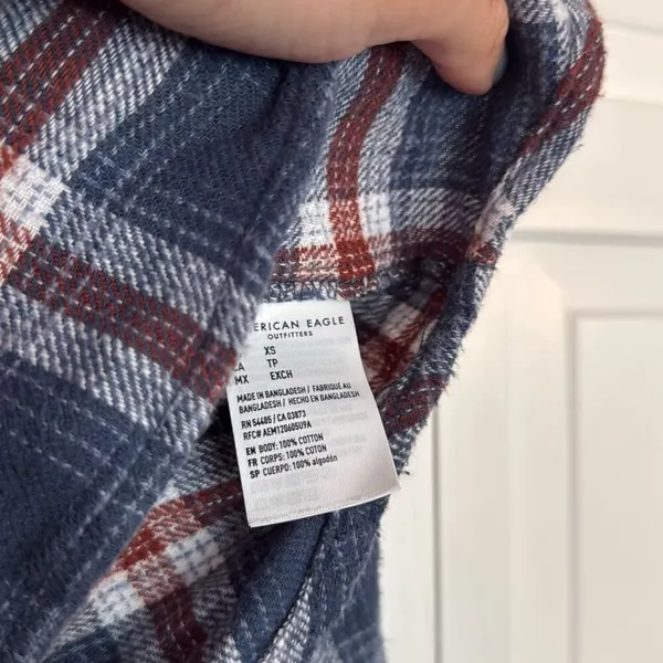 American Eagle cozy cabin cropped blue plaid flannel xsmall - Image 6