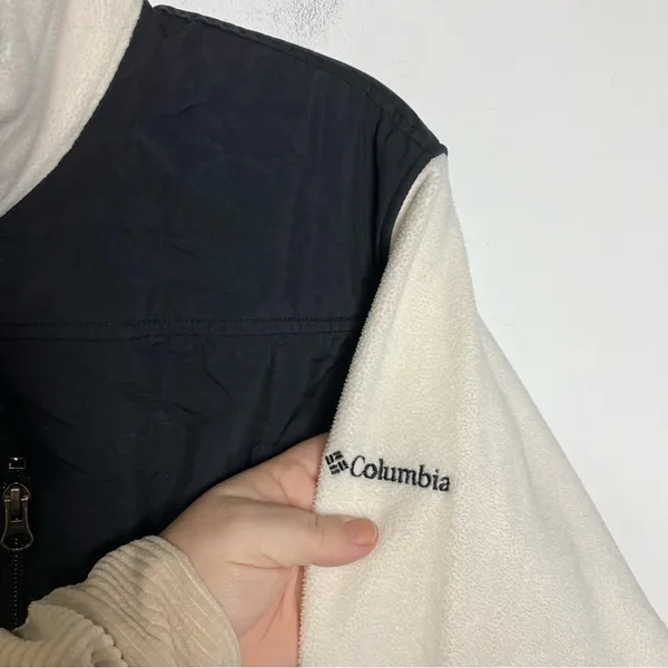 Columbia‎ white and black full zip fleece jacket size large - Image 3