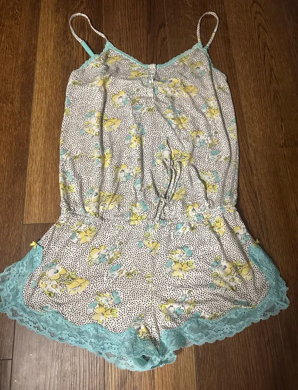 Victoria’s Secret Knit Jumper Romper With Drawstring Size Small Petite. - Image 7