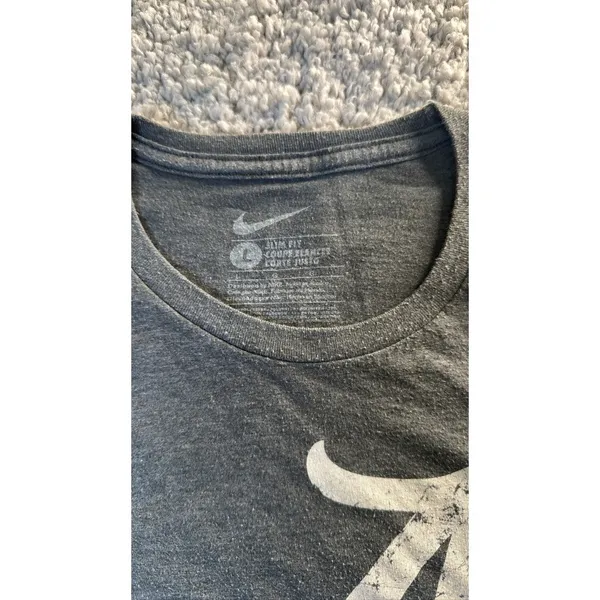 Nike Alabama Crimson Tide Womens Gray T-Shirt Large Distress Logo - Image 2