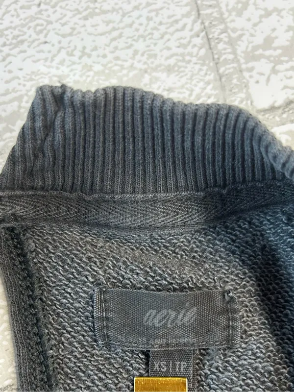 Aerie Oversized Black Sweatshirt with White Lace Bow Graphic Size XS - Image 4