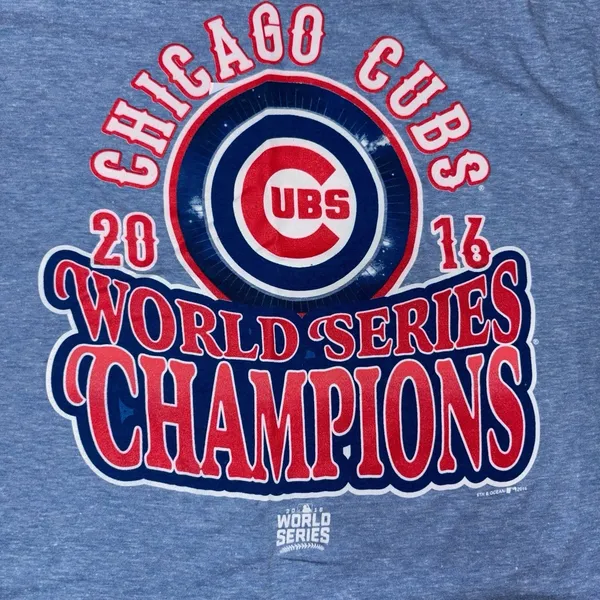 Genuine Merchandise Chicago Cubs Women's Long Sleeve Large - Image 5