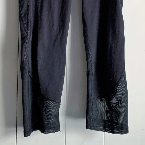 ALL IN MOTION High Waisted Mesh Cropped Ankle Leggings Size SMALL - Image 3