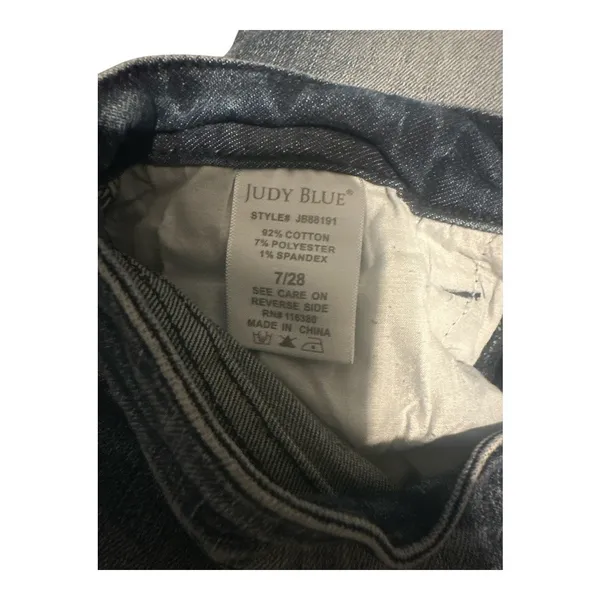 Judy Blue High Waisted‎ Raw Hem Relaxed Fit Cropped Denim, Size 7/28 - Image 10
