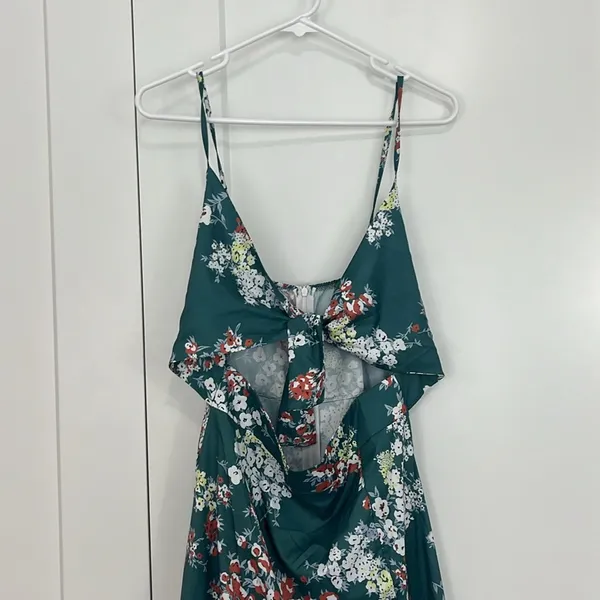 Medium Green, White Floral Tie Front Faux Wrap Midi Dress - Image 9