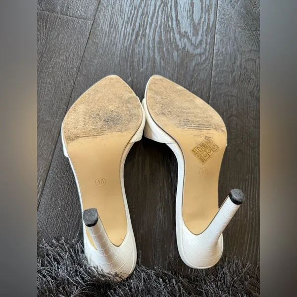 Elegant White Croc - Image 5