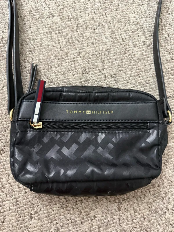 Tommy Hilfiger Purse Crossbody - Image 2