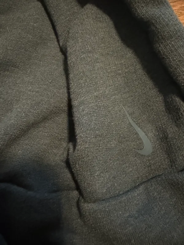 Nike Open Back Sweatshirt - Image 4