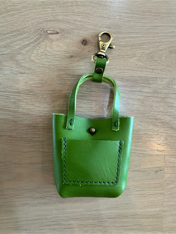 Portland Leather Teeny Tiny Tote Keychain bag charm green NWOT - Image 2
