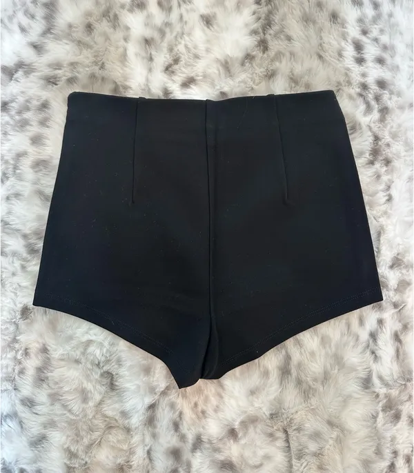 Skims High Waisted Hot Shot Short - Image 4