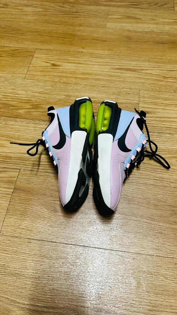 Nike Air Max Verona Sneakers Pink Gray Volt - Image 3