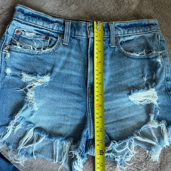 Abercrombie & Fitch Curve Love Mid Rise Mom Shorts Distressed Blue 25 0 - Image 7