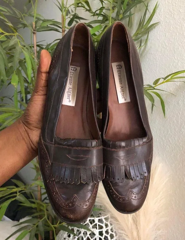 Etienne Aigner Brown genuine leather penny loafers flats oxfords tassel fringe mustache round almond toe Timeless old money, schoolgirl, office siren core - Image 2