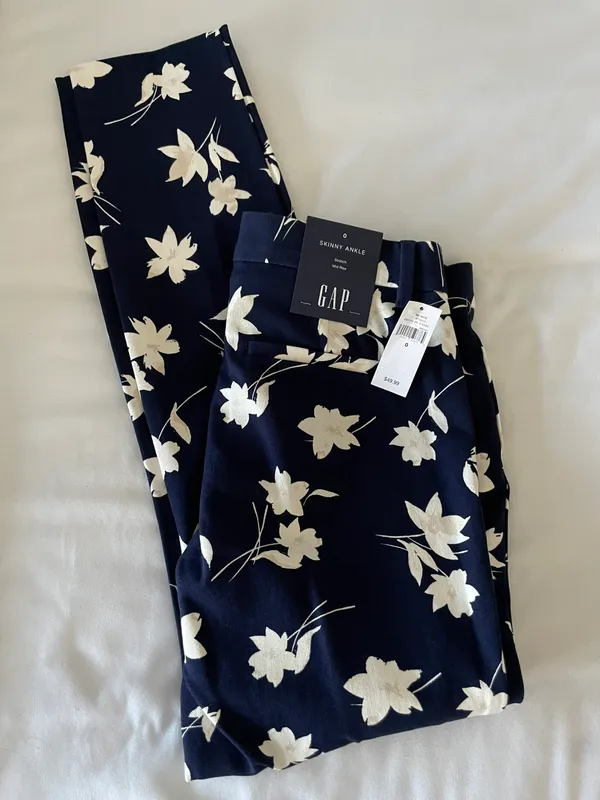 Gap NWT  Floral Slacks - Image 2