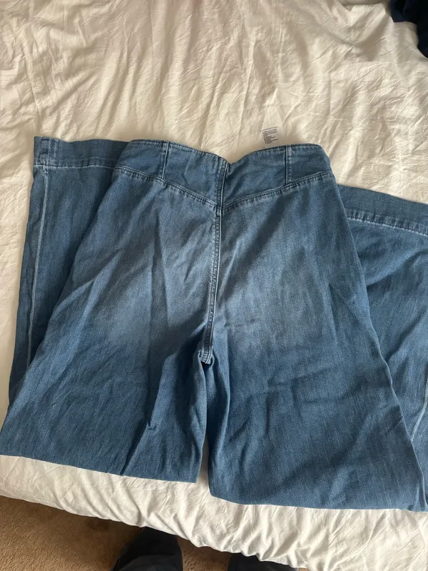 American Eagle Jeans - Image 2