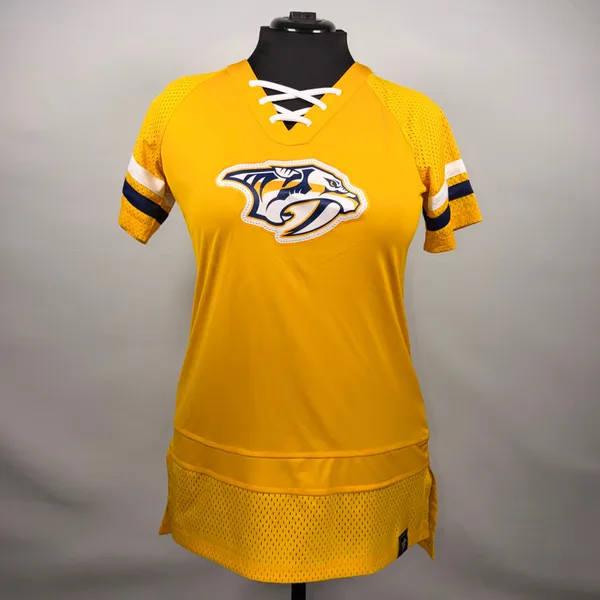 Women’s Fanatics Nashville Predators Jersey Size Medium - Image 2