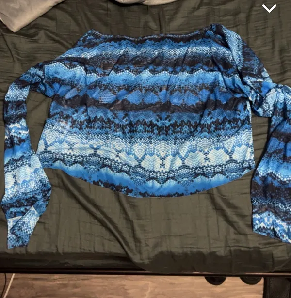 Long Sleeve Crop Top Blue Size M - Image 3