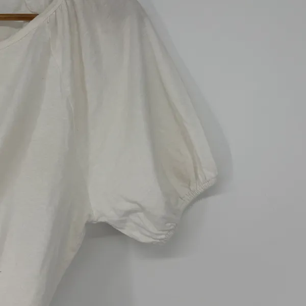 Aerie White Gathered‎ Sleeve Crew Neck T Shirt Top M Cropped Boxy Cottage Tee - Image 3