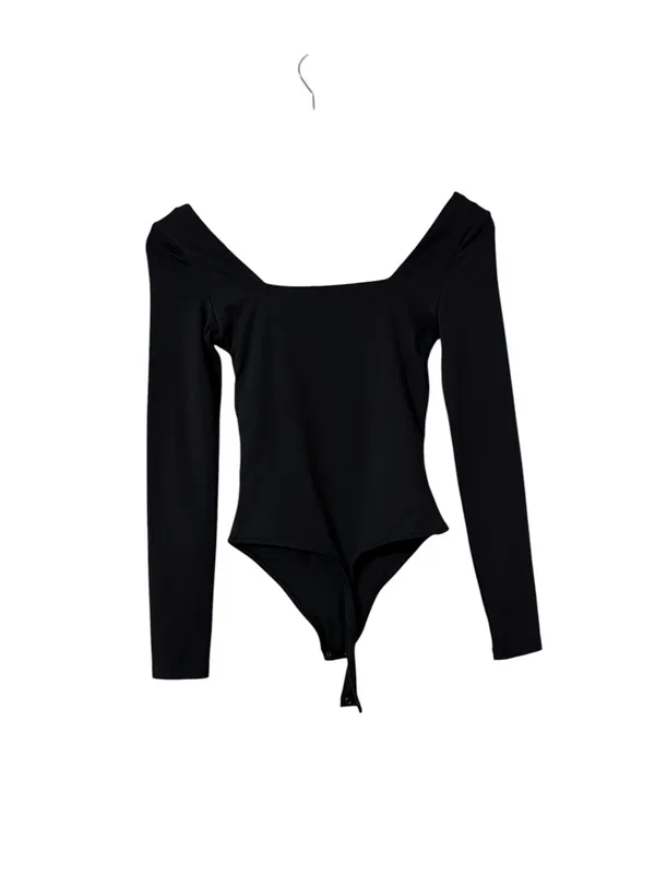 ARITZIA Babaton Black Contour Long-Sleeve Square Neck Bodysuit - Image 8