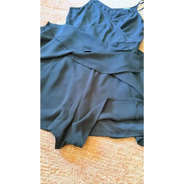 Express Black Wrap Romper Skort Adjustable Straps Size 6 - Image 4