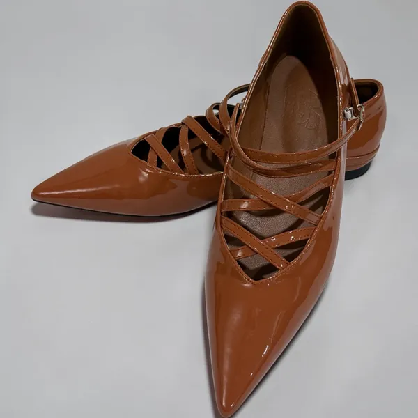 Women’s Pointed Toe Mary Jane Flats Brown Patent Crisscross Strappy Size 41 - Image 3