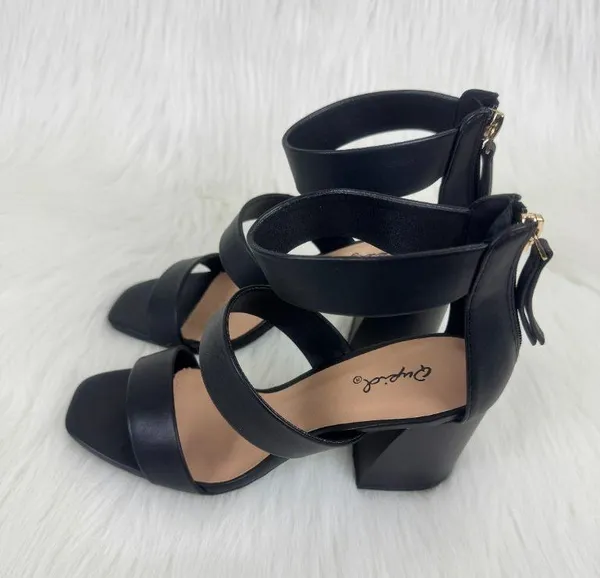 Women's Qupid Dorcas Faux Leather Multi Strap Block Heel Sandals Black Size 8 - Image 6