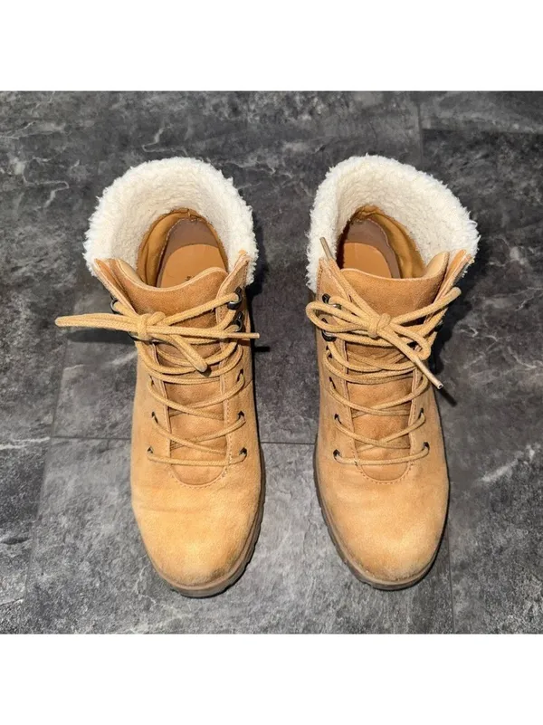 Cliffs by WHITE MOUNTAIN Faux Fur Trim Lace Up Boots Size 8M NWOT - Image 4