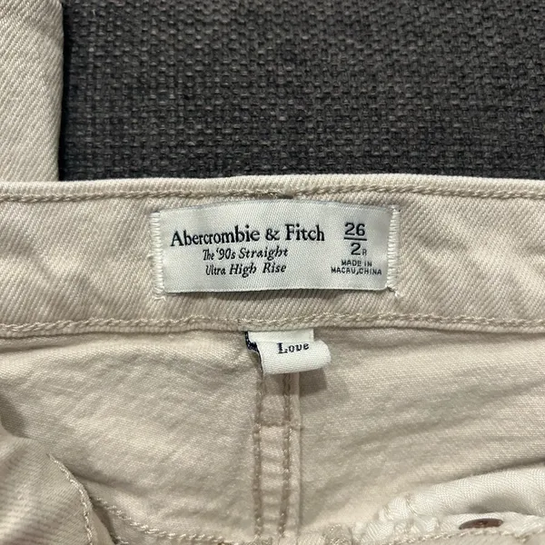 Abercrombie Men's Cream Jeans - Image 2