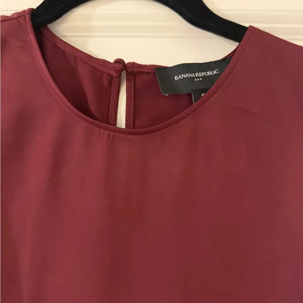 Banana Republic Silk Tank - Image 3