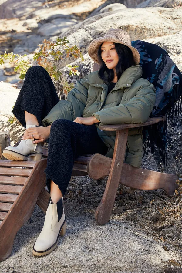 Free People NWT Weekender Olive Green Quilted Puffer Jacket. Size Large - Image 2