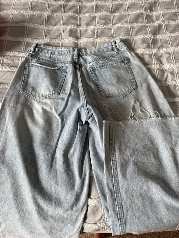 Beginning Boutique Jeans - Image 2