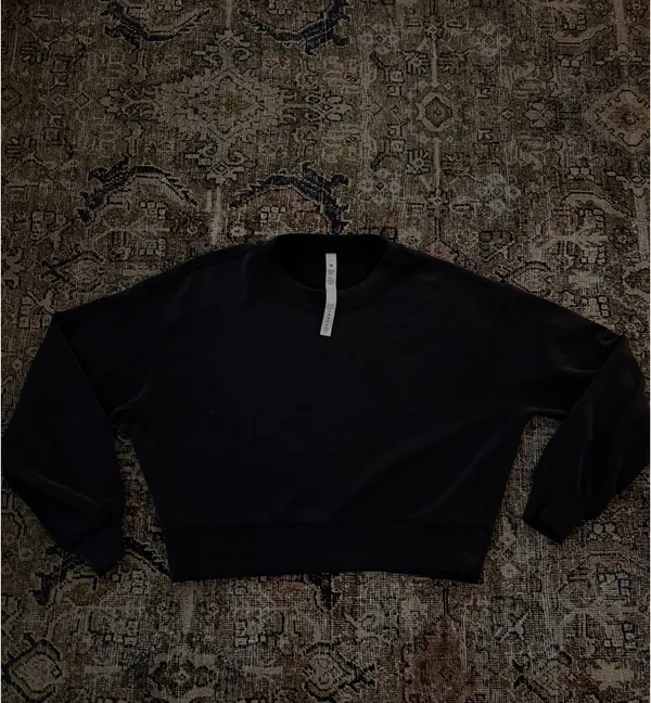Lululemon Softstreme Perfectly Oversized Cropped - Image 4