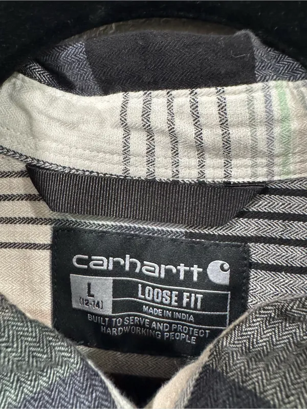Carhartt Women’s Button Down - Image 3