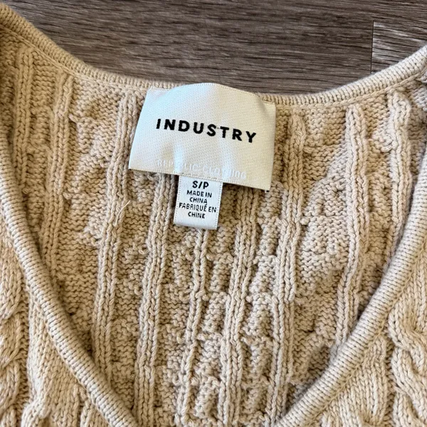 Industry Tan Cable-Knit Button Front Crop Tank Top - Image 4