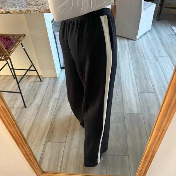 All in Motion Black Wide Leg Track Pants White Side Stripe Size M - Image 4