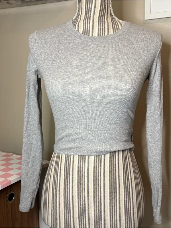 TNA aritzia preppy quiet luxury cotton long sleeve fall girlie pop vsco trendy t - Image 2